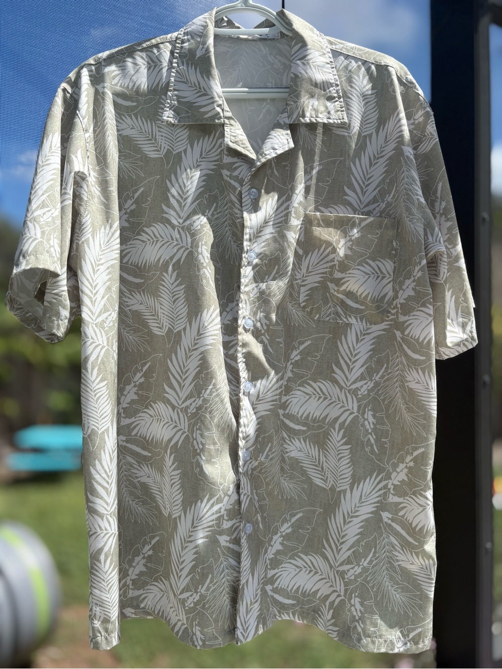 SHEIN Olive Green Short-Sleeve Button-Up Shirt with White Leaf Print